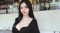这件一稔应该叫等风来 巨乳障目不见泰山的囧图
